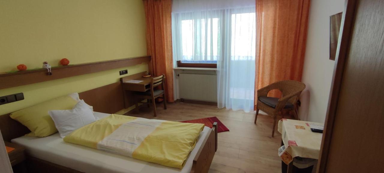 Landgasthof Heldenberg Lauterstein Екстер'єр фото